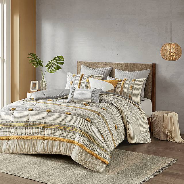 Saedi Gray Full/Queen 3 pc Comforter Set - Thumbnail - Image 3