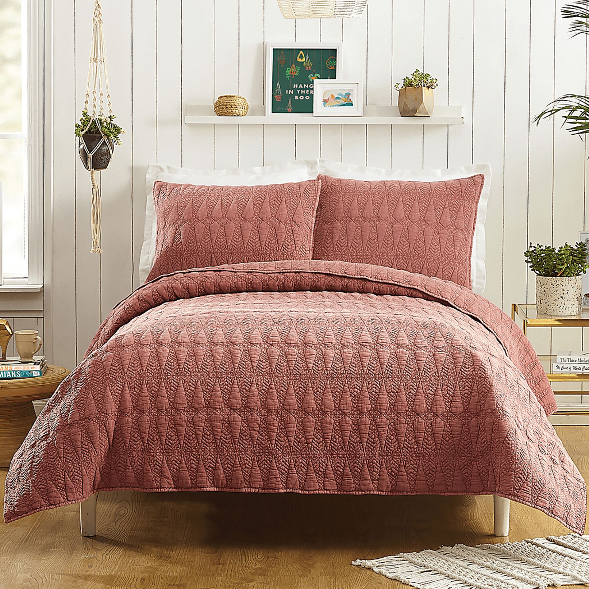 Saible Red Brown King 3 Pc Quilt Set - Image 1