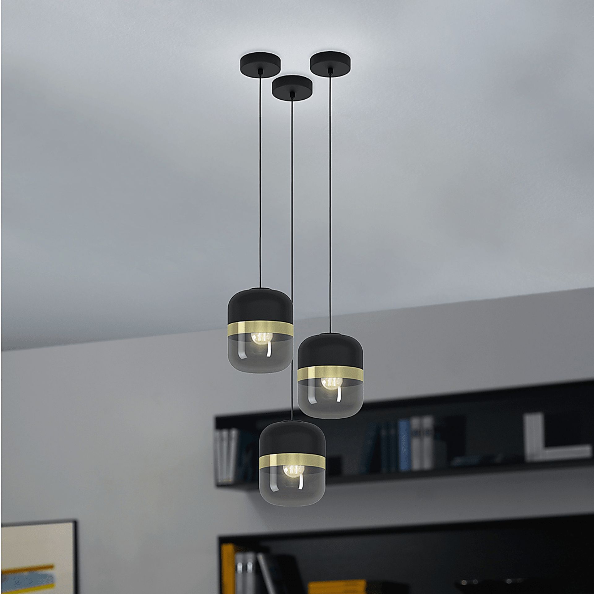Saindon Moor Black Pendant - Image 2