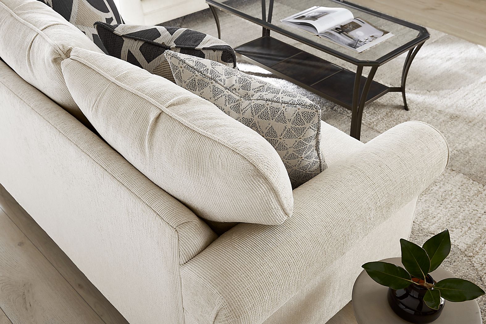 Rooms To Go Salgado Living Room Set