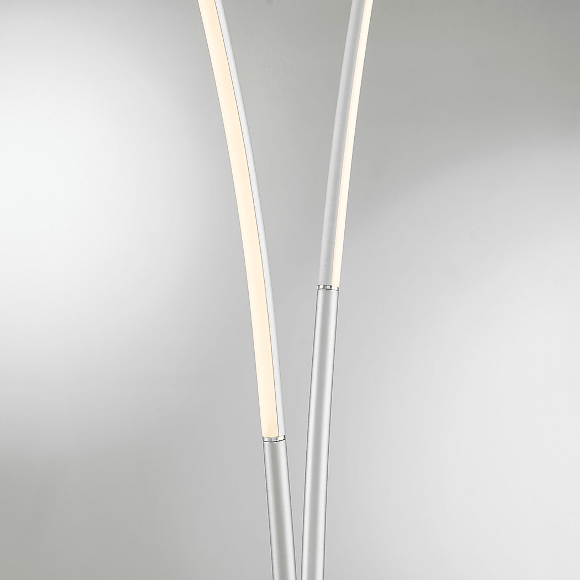 Salzedo Isle Silver Floor Lamp - Image 3