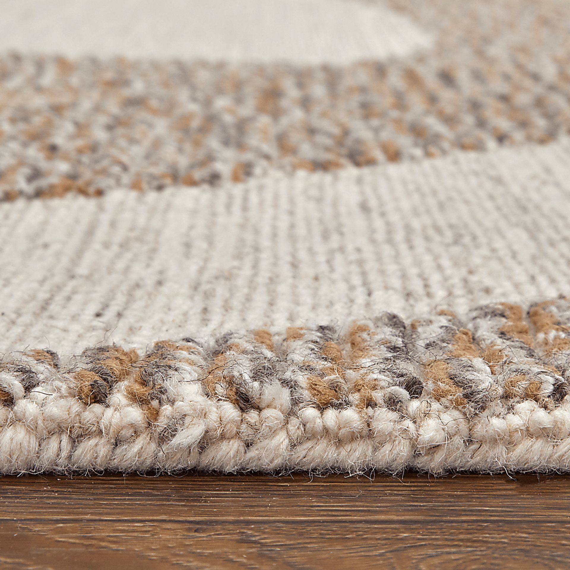Sama Tan 5' x 8' Rug - Image 4