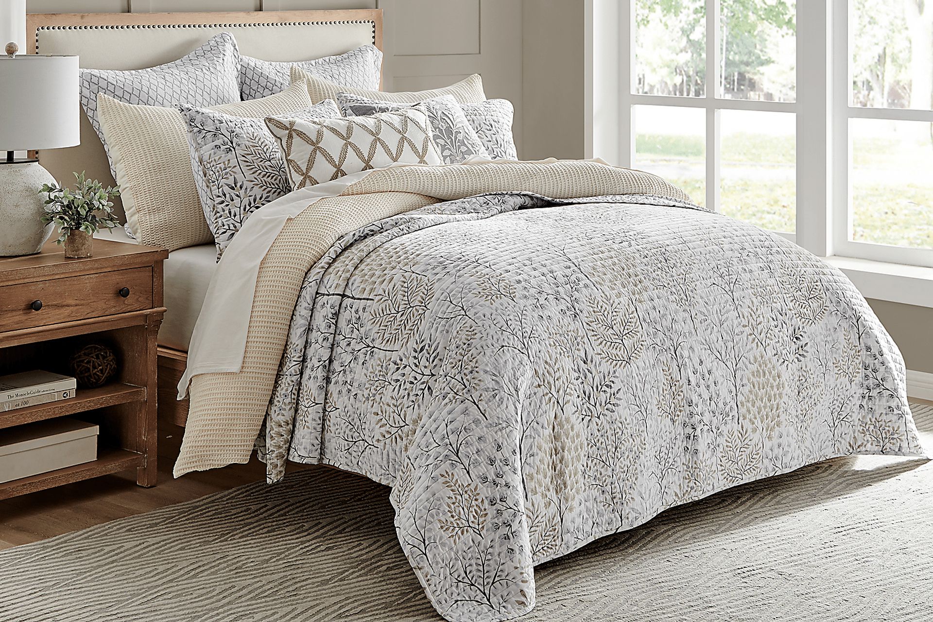 Samiva White Lumbar Pillow - Image 3