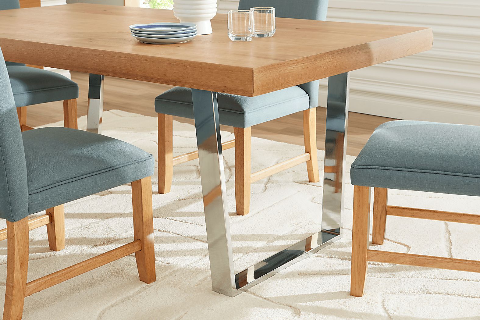 Cindy Crawford Home San Francisco Dining Table - Thumbnail 4