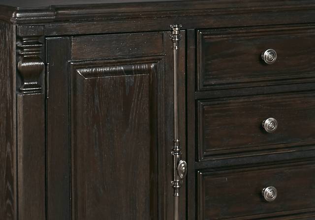 San Luis Oak Sideboard - Thumbnail - Image 4