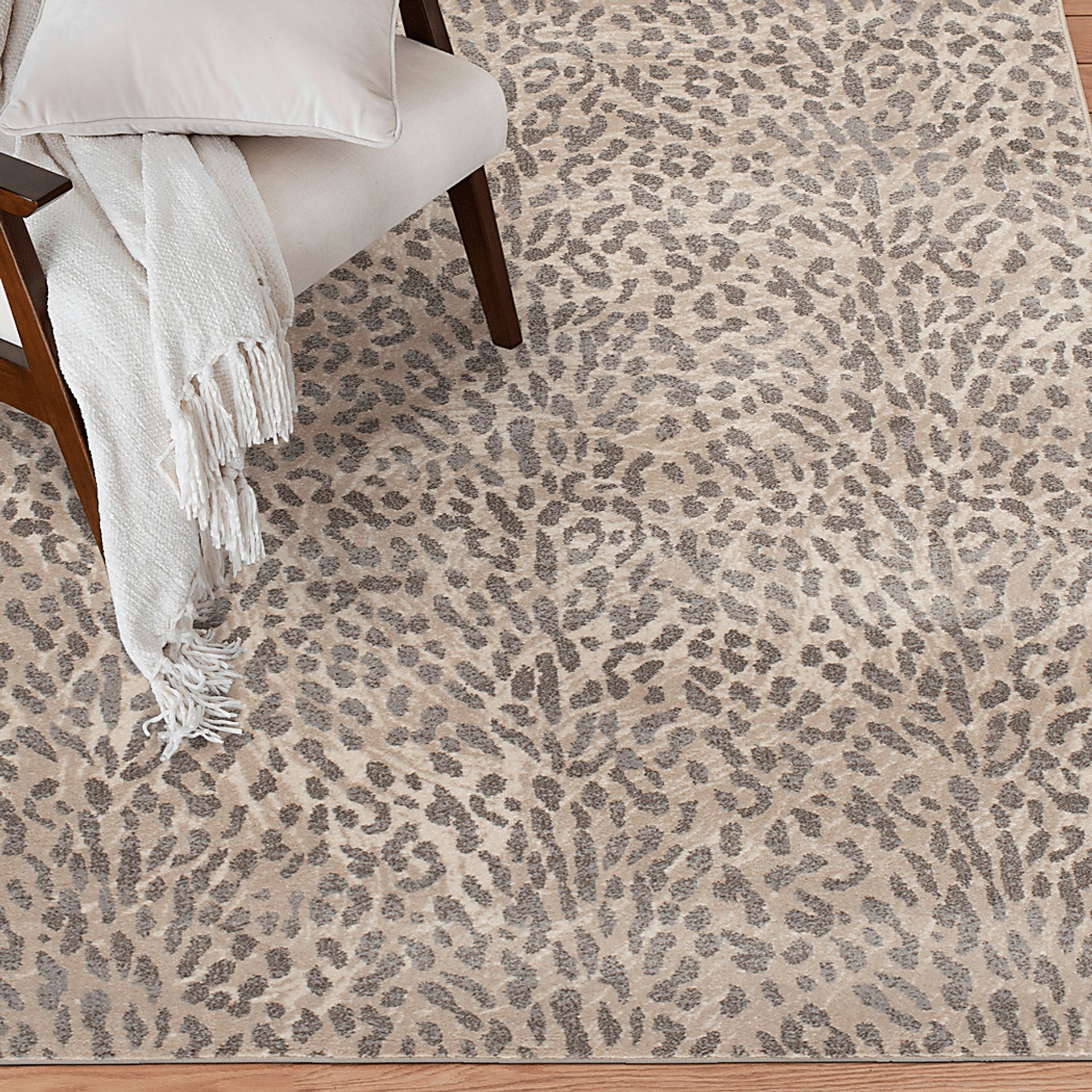 Sandstorm Taupe 7'10 x 9'10 Rug - Image 2
