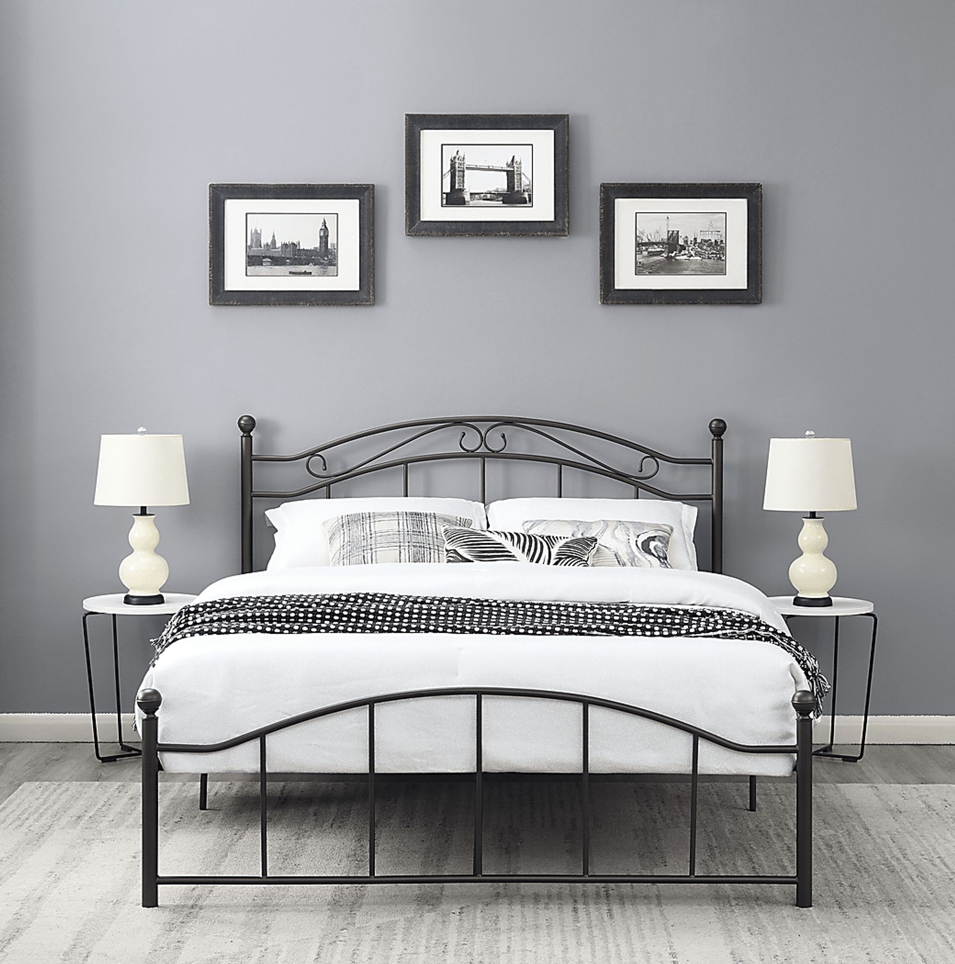 Sandyford Bronze King Bed - Image 4