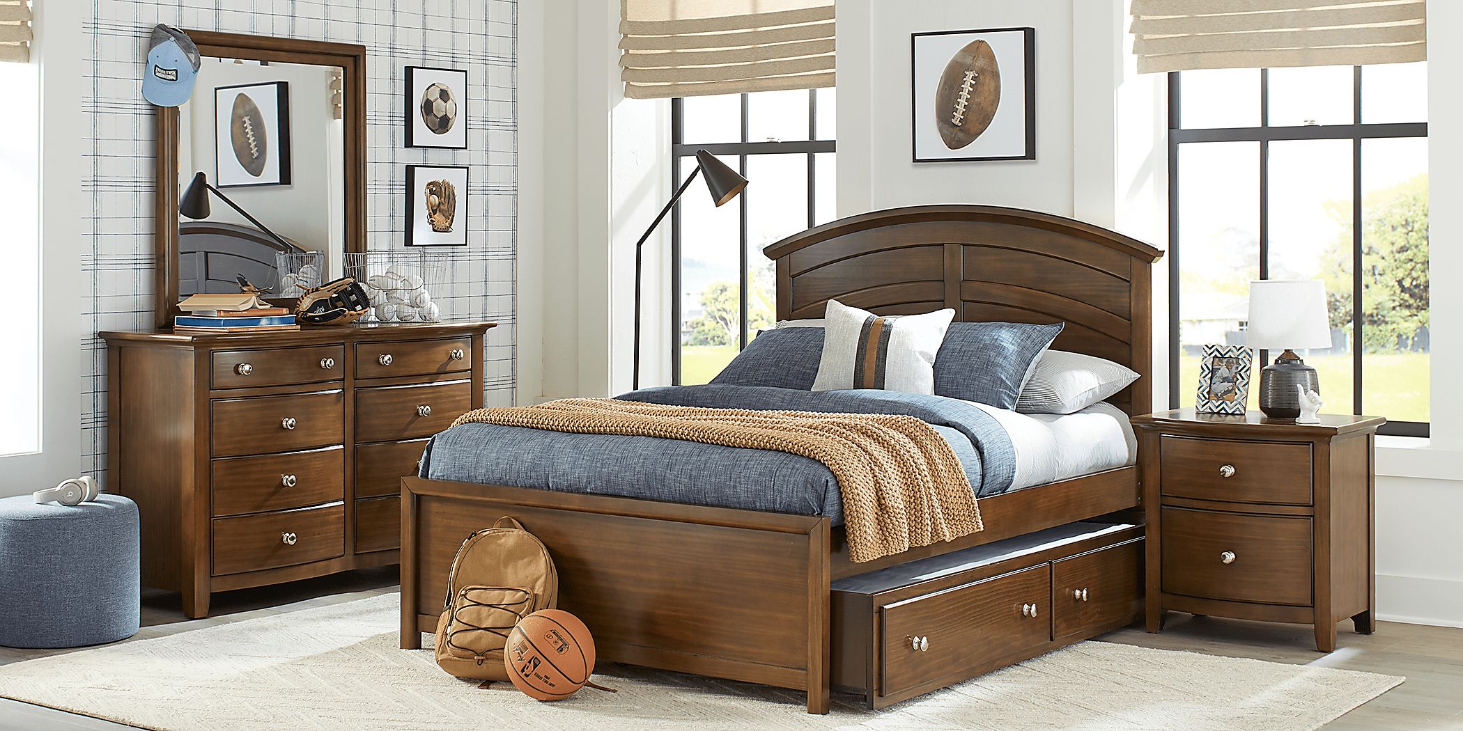 https://assets.roomstogo.com/product/santa-cruz-brown-cherry-5-pc-full-panel-bedroom_3671496P_image-room?cache-id=2fb48f15eea7afb6a1ade03d40c9615d