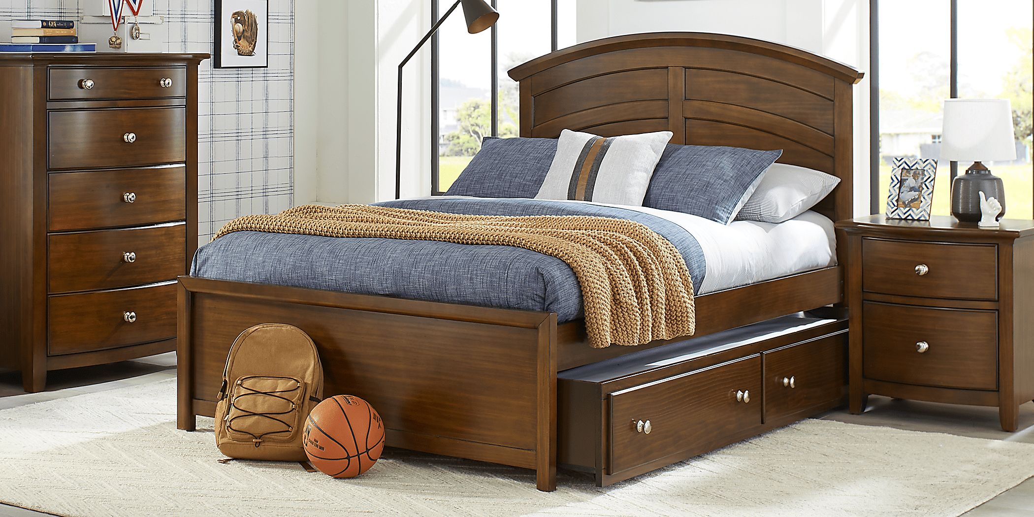 https://assets.roomstogo.com/product/santa-cruz-brown-cherry-5-pc-full-panel-bedroom_3731496P_image-room?cache-id=1e857de81ffe38e1e91e3a1ffae51597