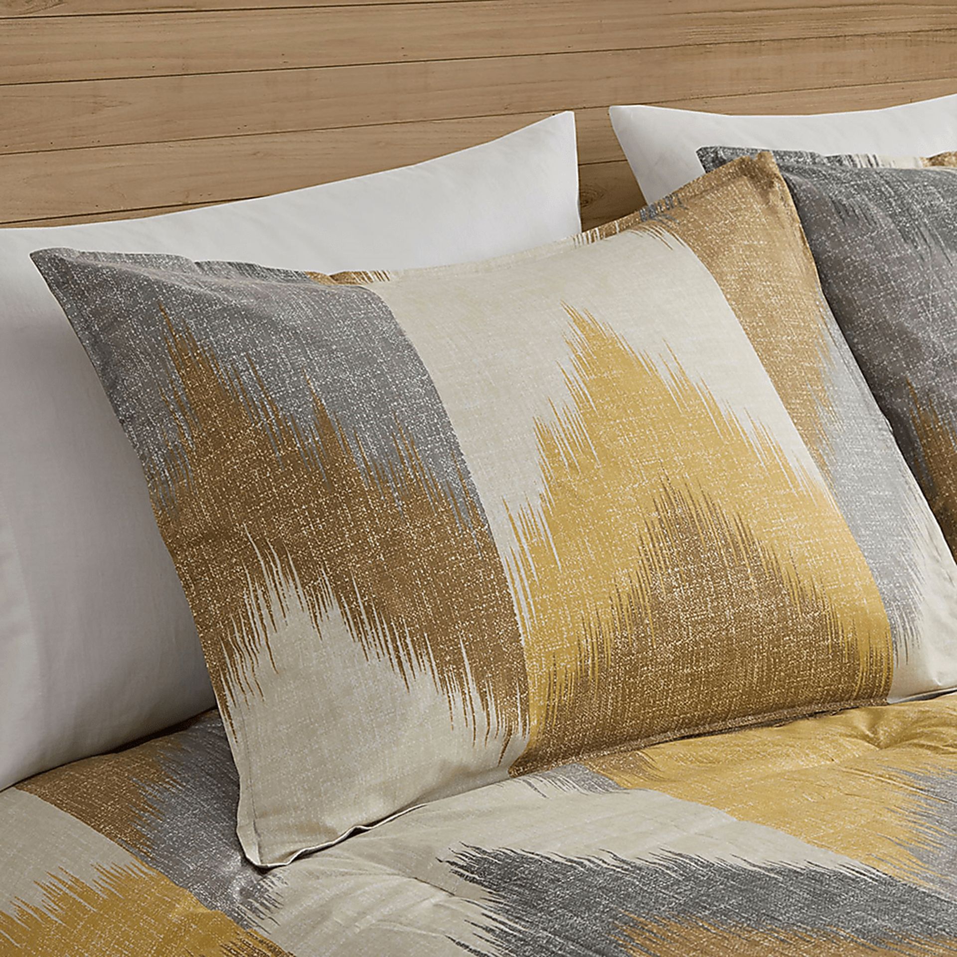 Saraia Yellow 3 pc King/ Cal Comforter Set - Image 7