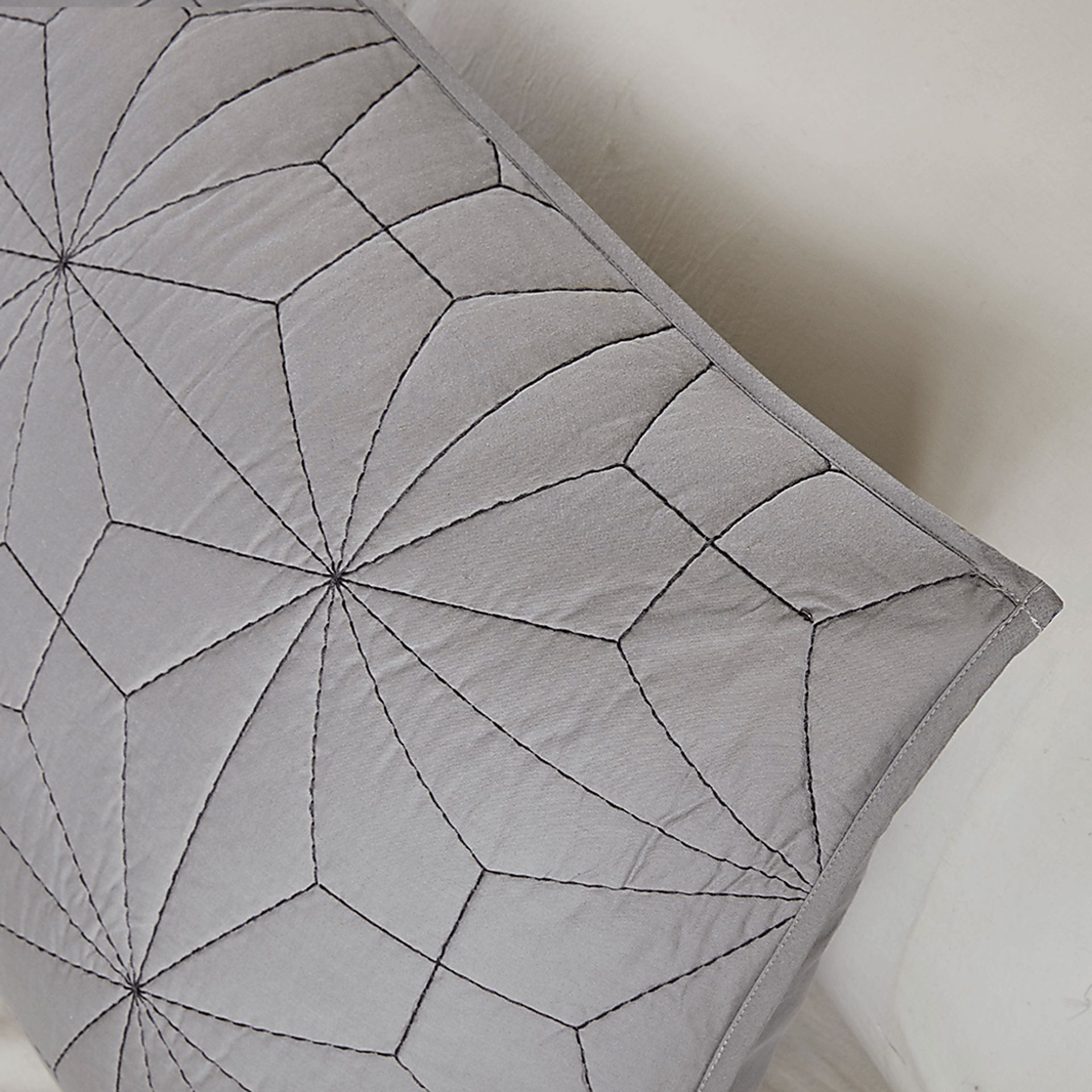 Saroie Gray 3 Pc King/California King Coverlet Set - Image 2