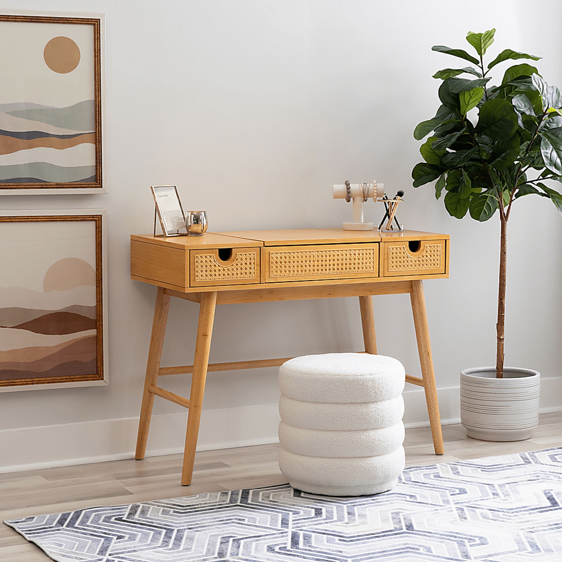 Sawares Brown Vanity - Image 4