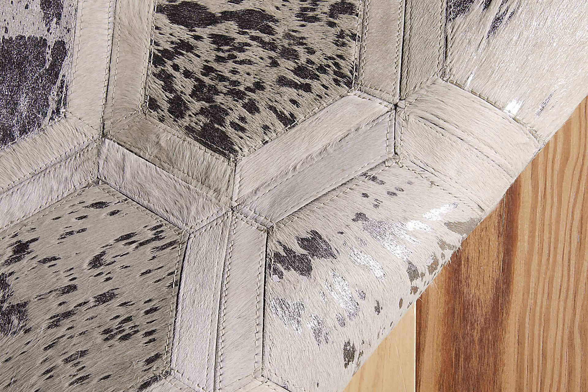 Schimmer White 5'3 x 7'5 Rug - Image 2