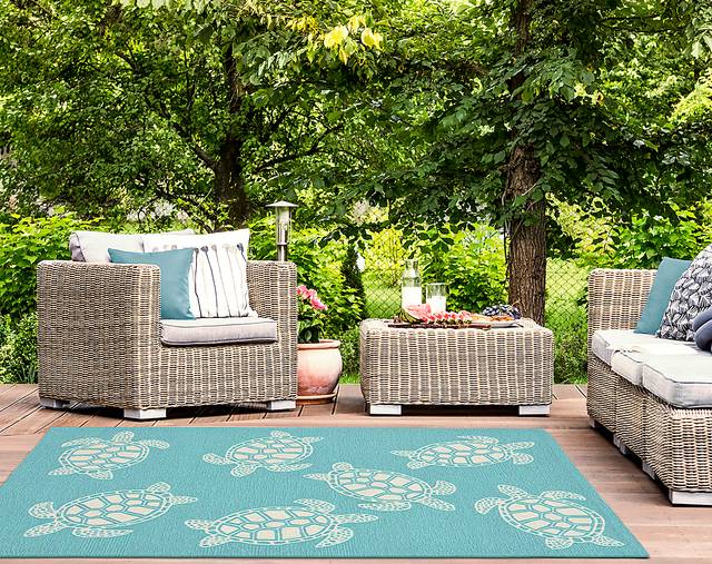 Sea Creature Blue 7'6 x 9'6 Indoor/Outdoor Rug - Thumbnail - Image 4