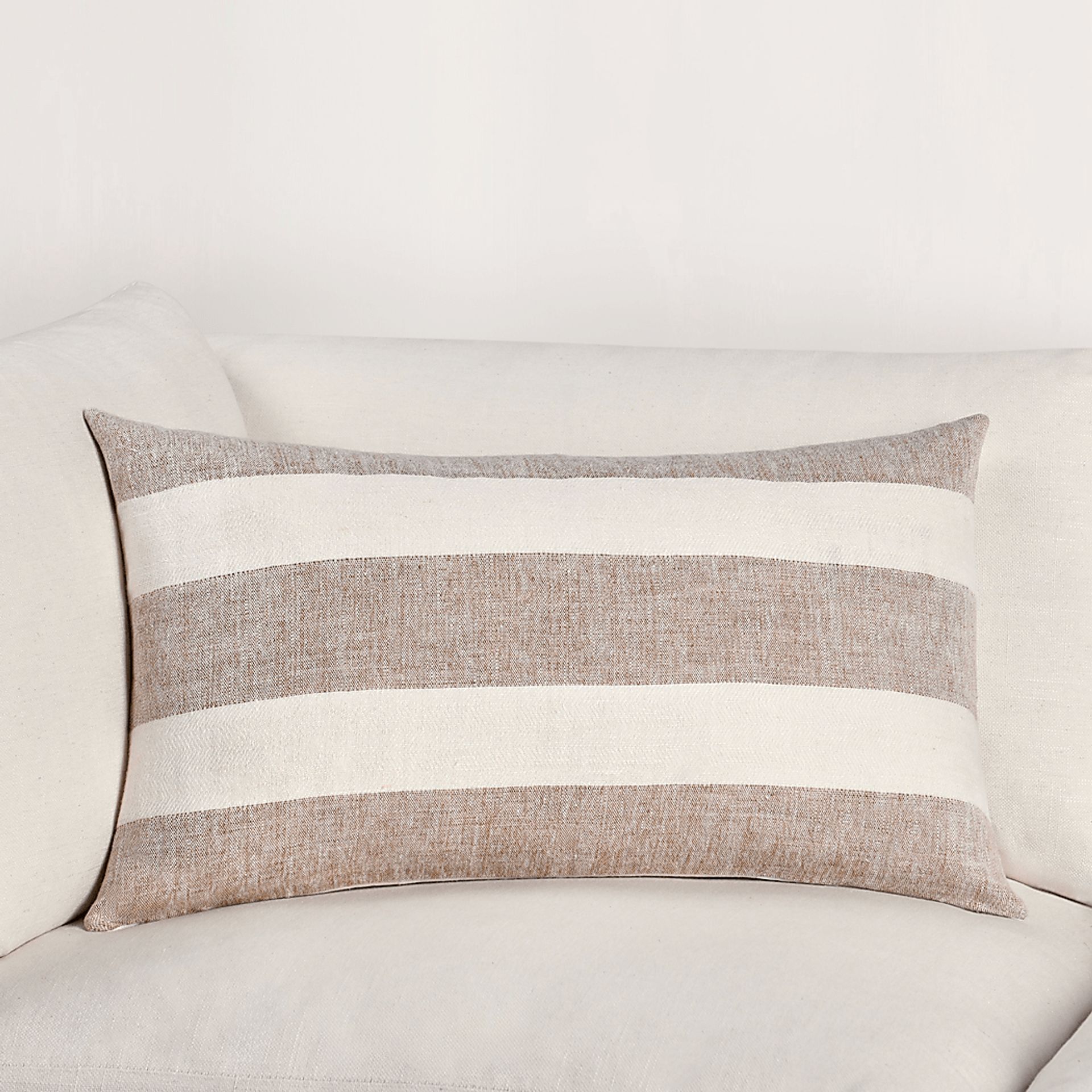 Seaton Brown Lumbar Pillow - Image 5
