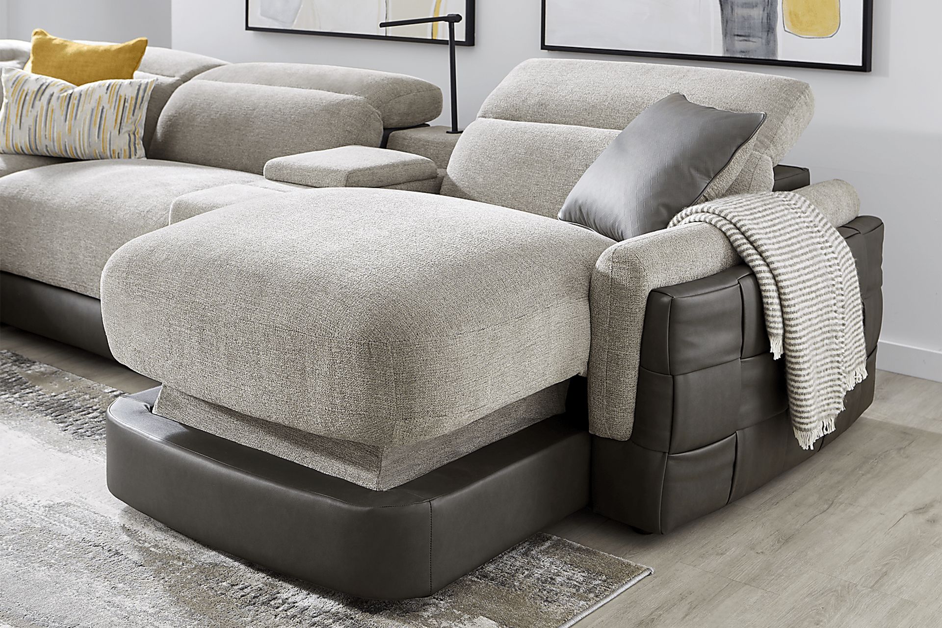 Seneca Falls Gray 6 Pc Dual Power Reclining Sectional - Image 5