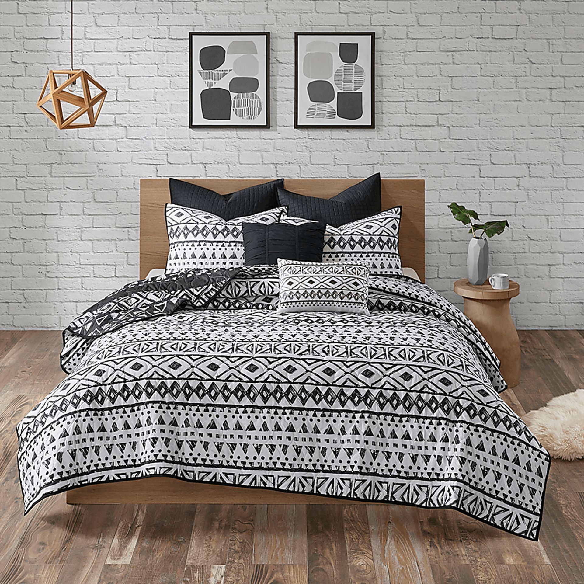 Shamilar Black 7 Pc Full/Queen Coverlet Set - Image 14