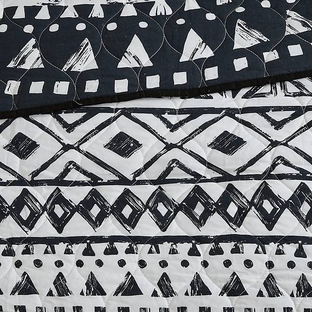 Shamilar Black 7 Pc King/California King Coverlet Set - Thumbnail - Image 10
