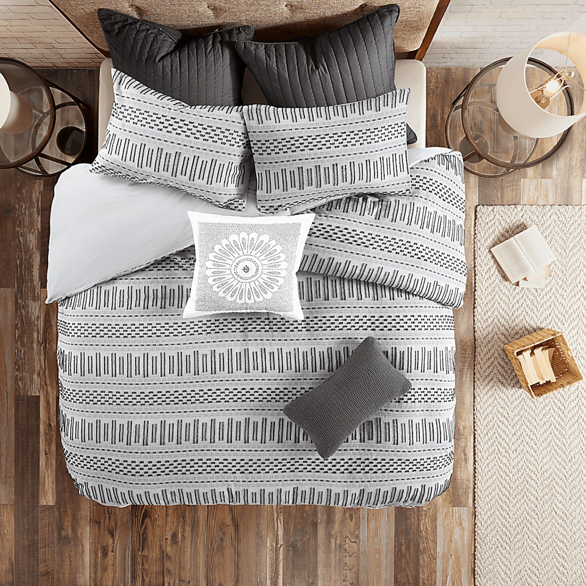 Sharader Gray 3 Pc Full/Queen Comforter Set - Image 3