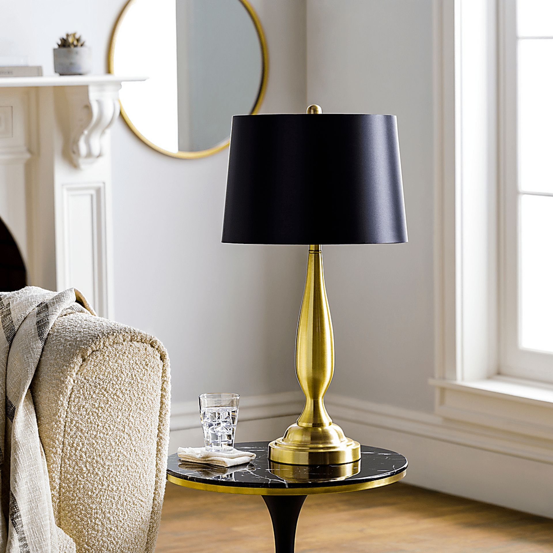 Shari Loop Brass Lamp - Image 2