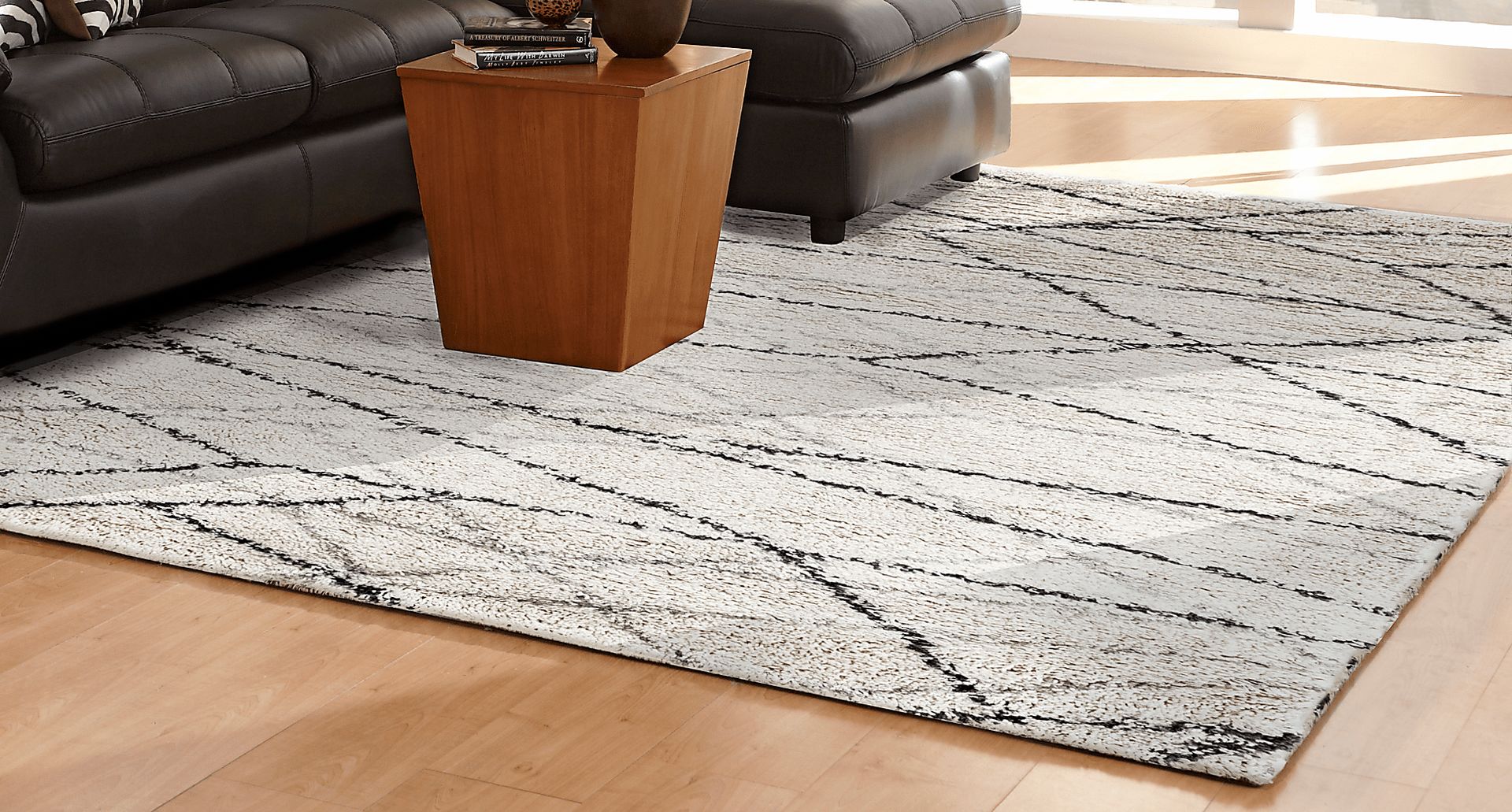 Shattered View Gray 7'10 x 9'10 Rug - Image 3