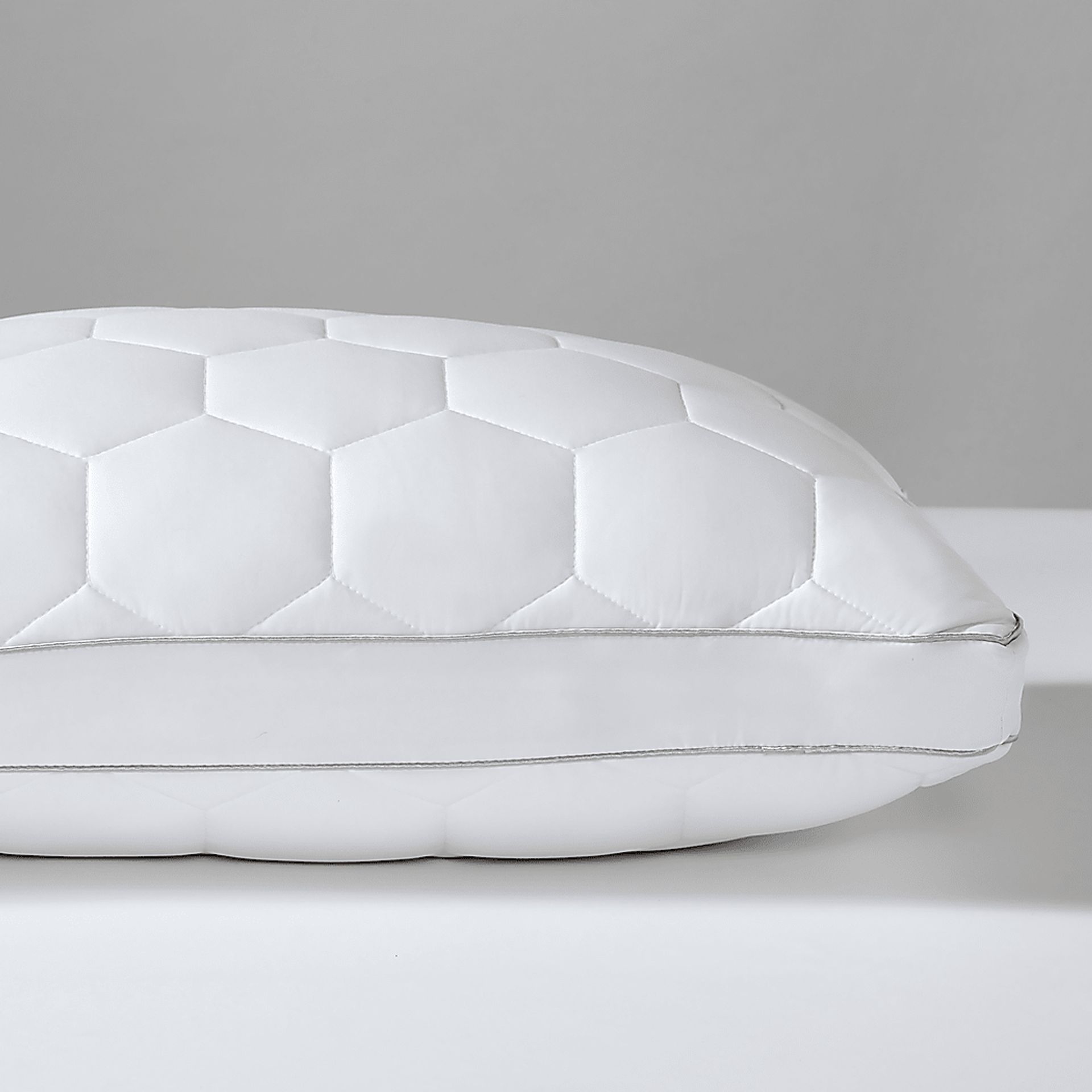 SHEEX Recovers Gen 2 Standard/Queen Down Alternative Side Sleeper Pillow - Image 2