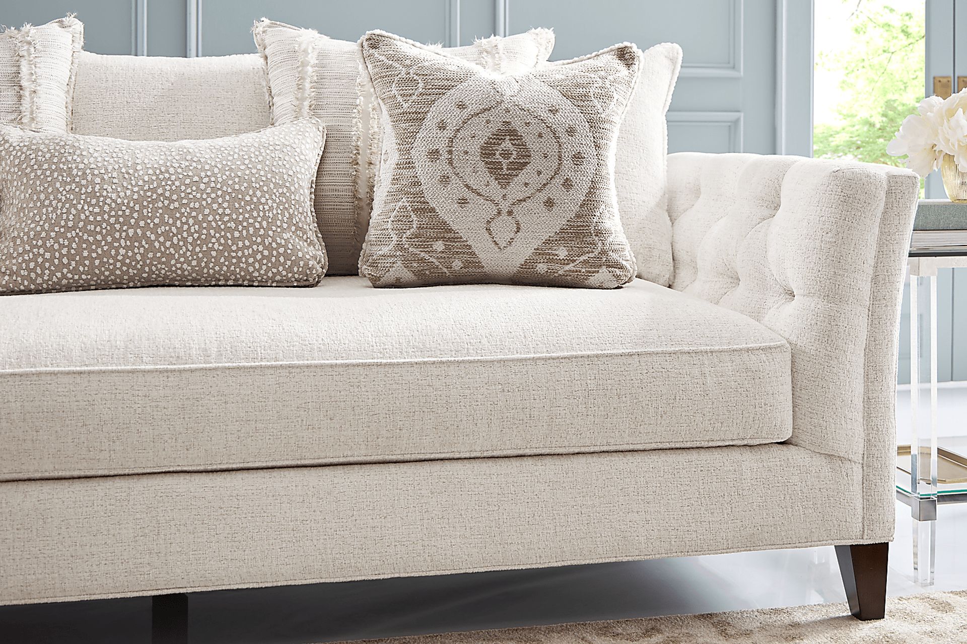 Shelton Ivory 7 pc Living Room with Sleeper - Image 4