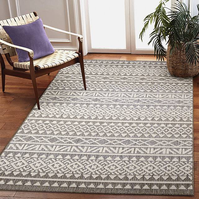 Sherrich Gray 7'10 x 9'10 Indoor/Outdoor Rug - Thumbnail - Image 3