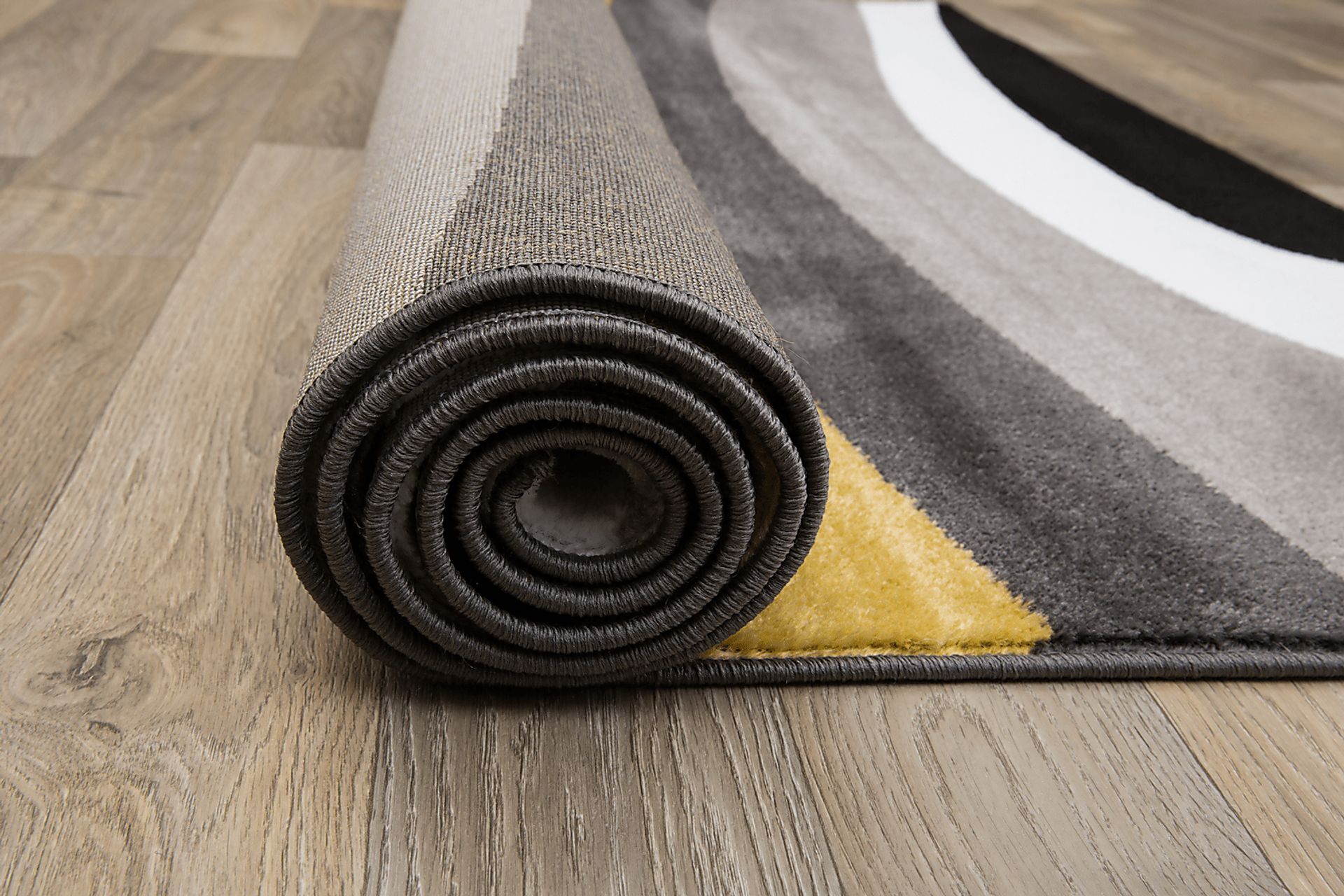 Sheyn Yellow 3'3 x 5' Rug - Image 2