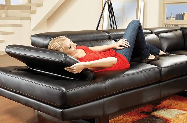 Shiloh Black 2 Pc Blended Leather Sectional - Thumbnail - Image 5