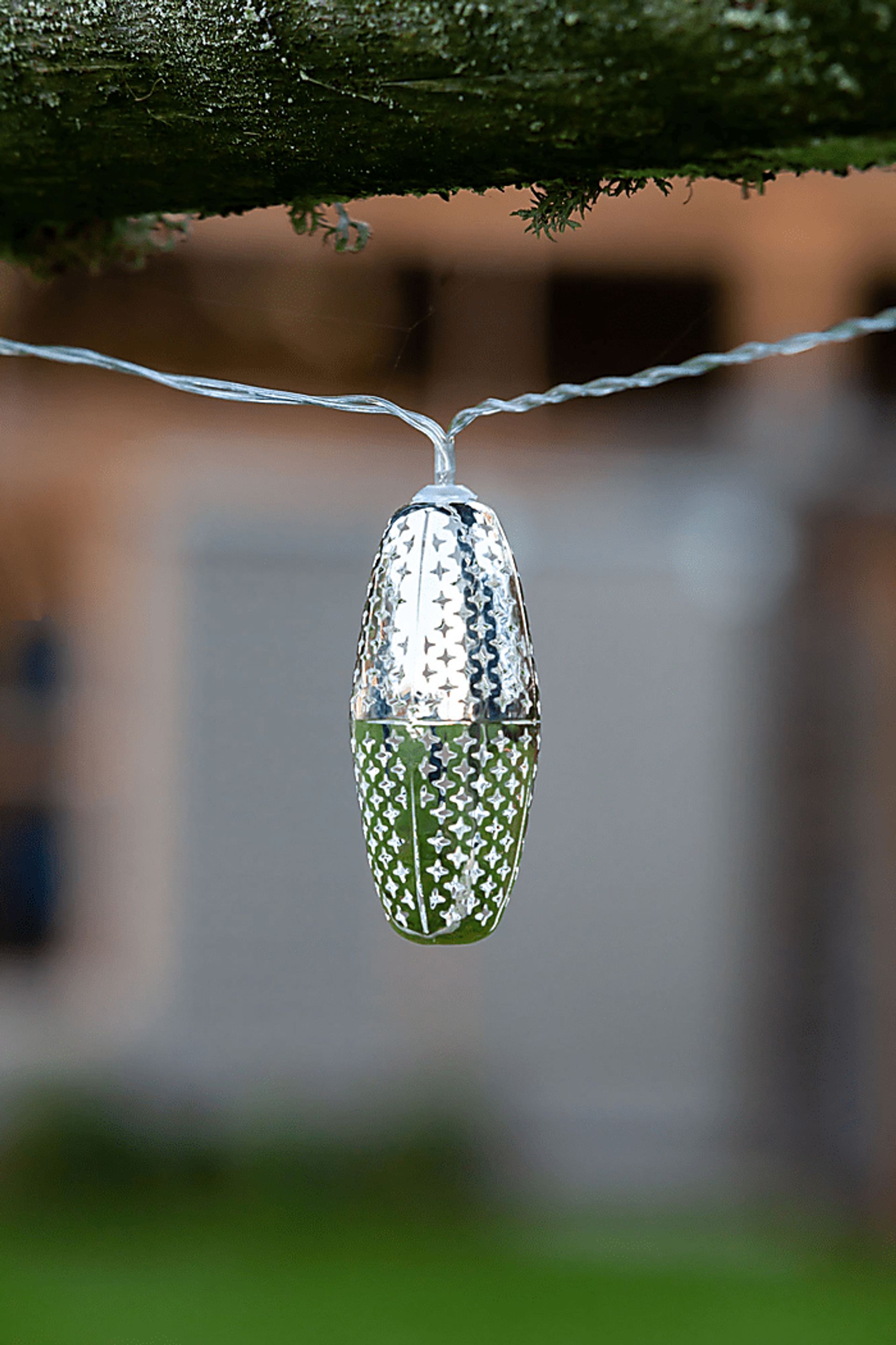Shimmering Starscape Silver Outdoor Solar String Lights - Image 5