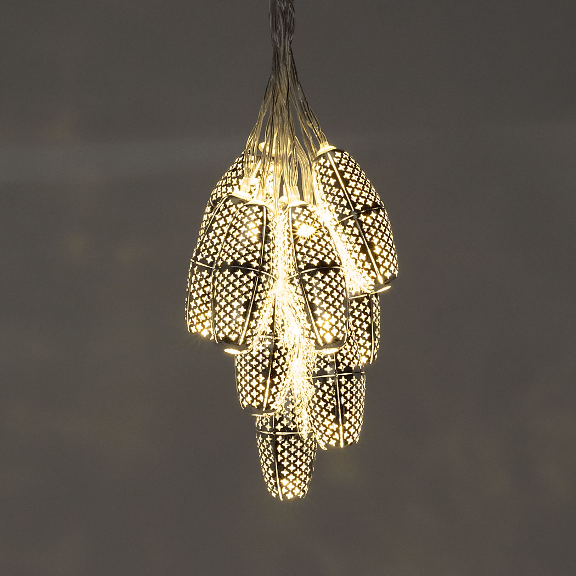 Shimmering Starscape Silver Outdoor Solar String Lights - Image 7