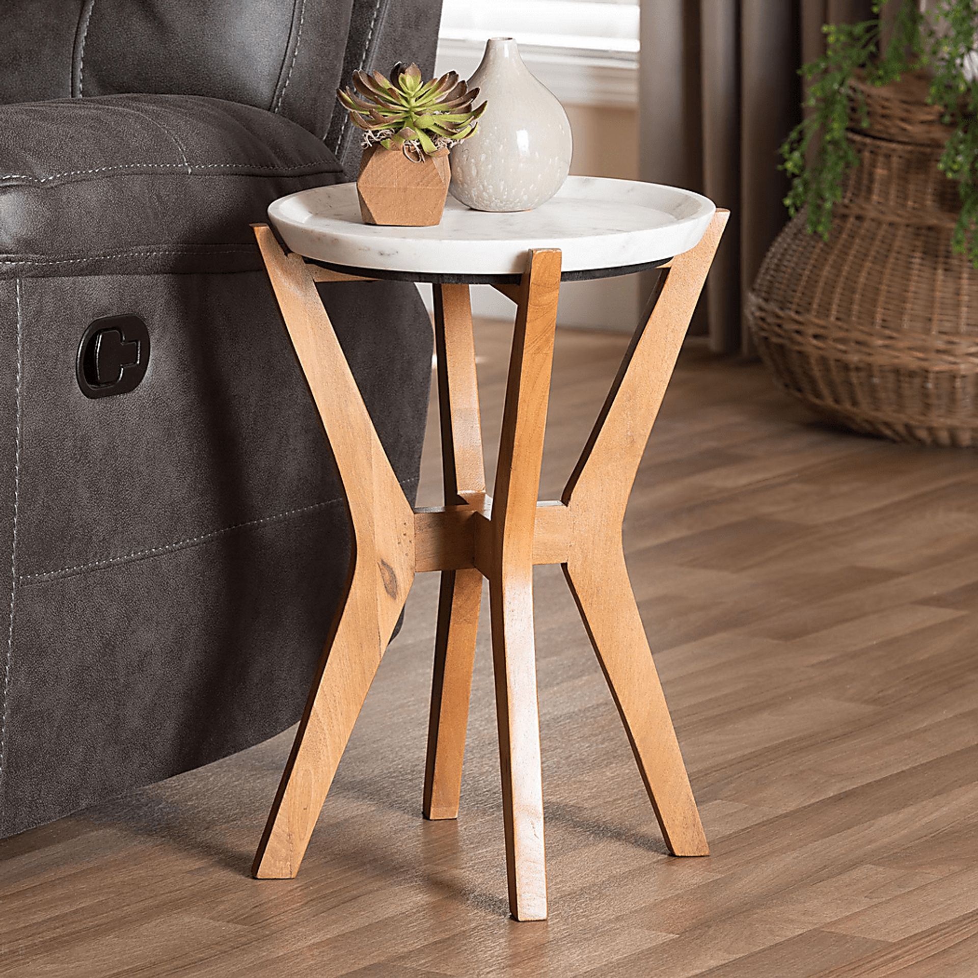Shiori Brown End Table - Image 2
