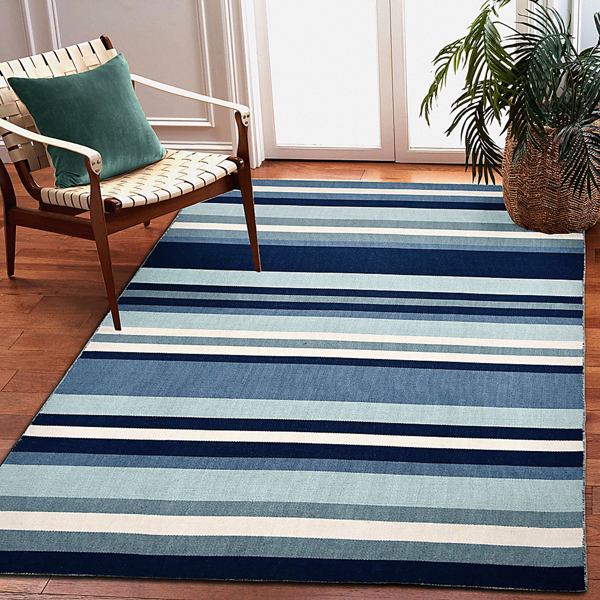 Shirnul Blue 7'6 x 9'6 Indoor/Outdoor Rug - Image 2