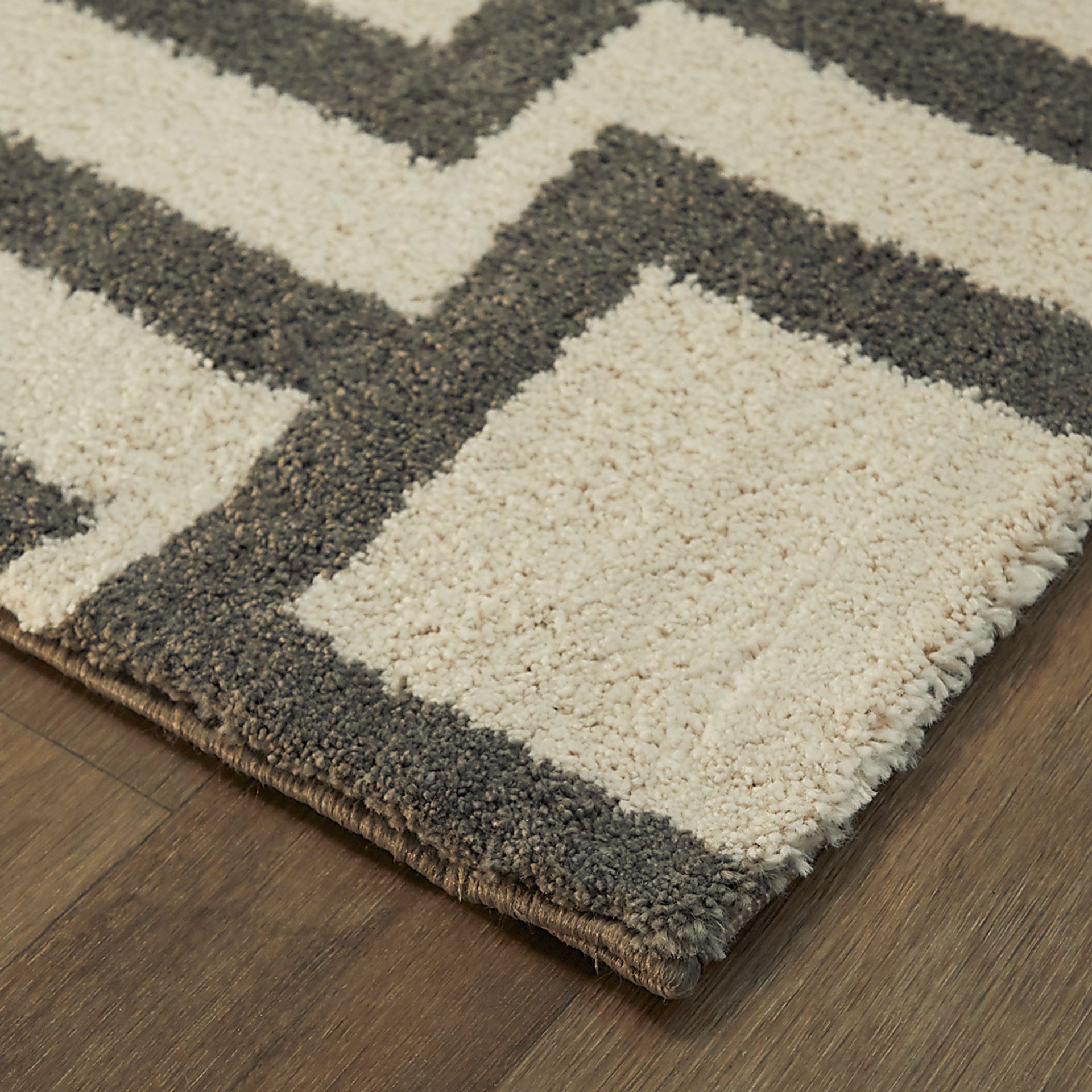 Shiveley Gray 7'10 x 10' Rug - Image 4