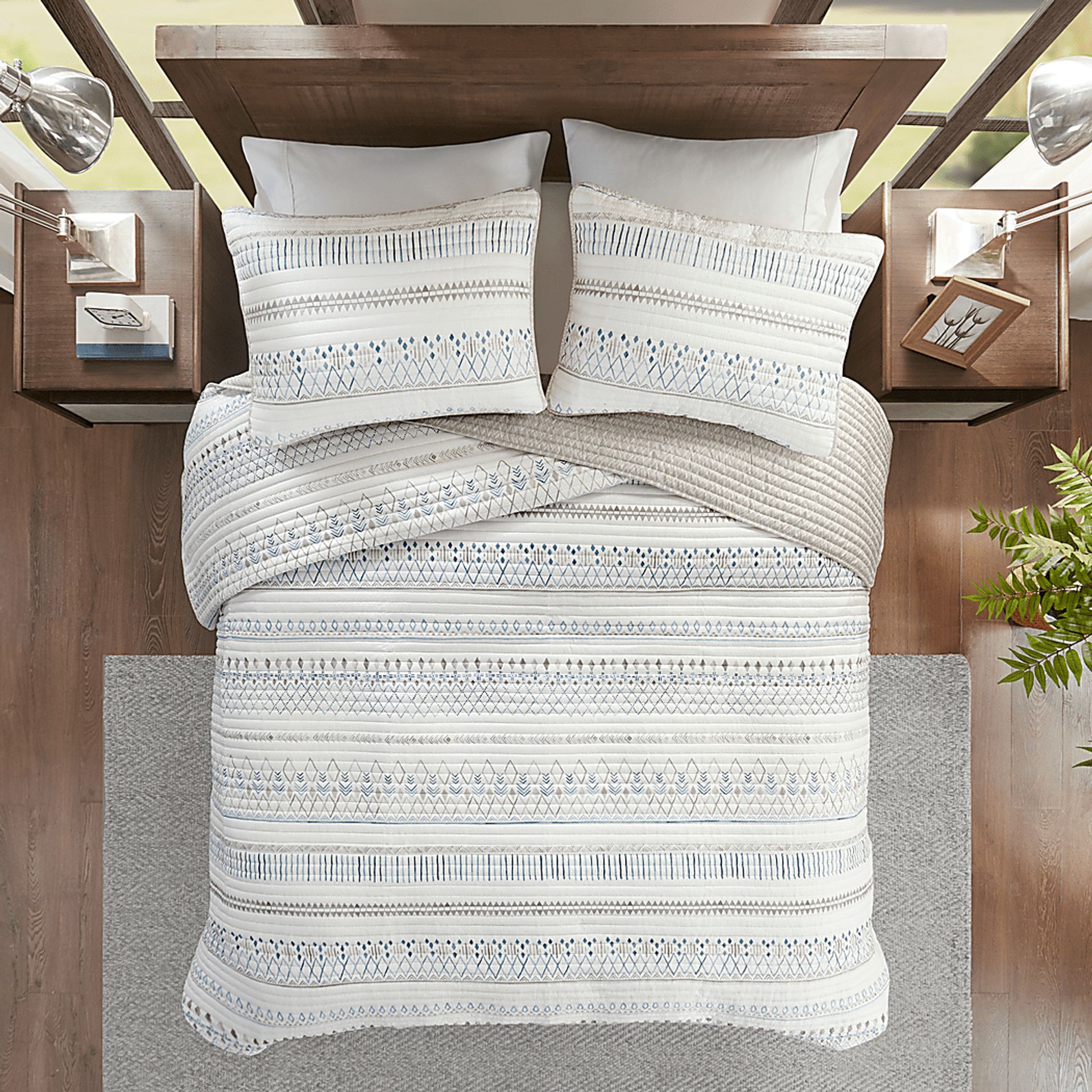 Shofner Taupe 3 Pc Full/Queen Quilt Set - Image 3