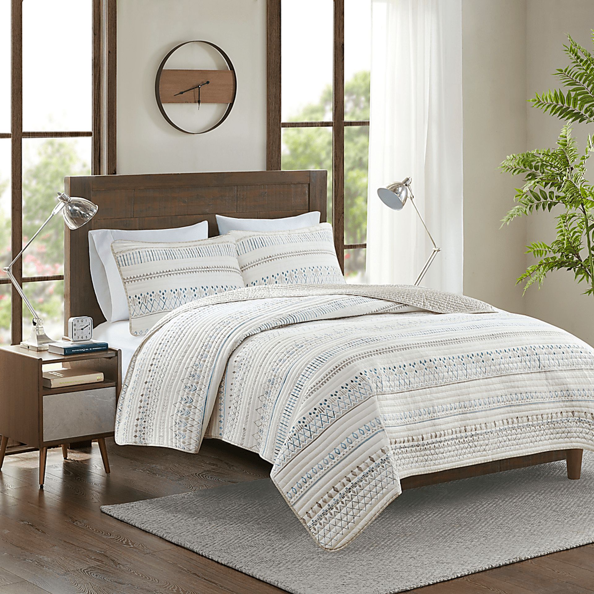 Shofner Taupe 3 Pc Full/Queen Quilt Set - Image 1