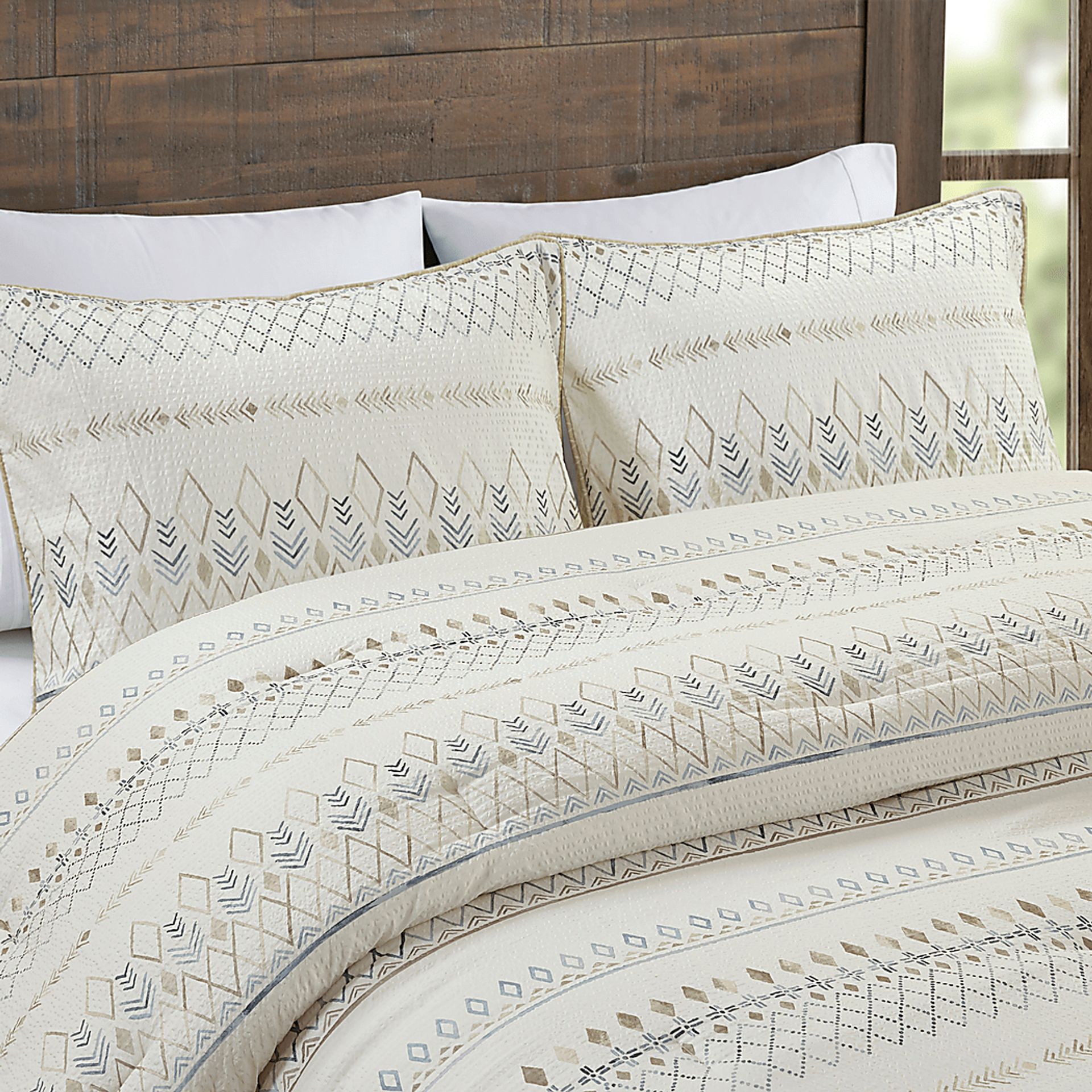 Shofner Taupe 5 Pc Full/Queen Comforter Set - Image 7
