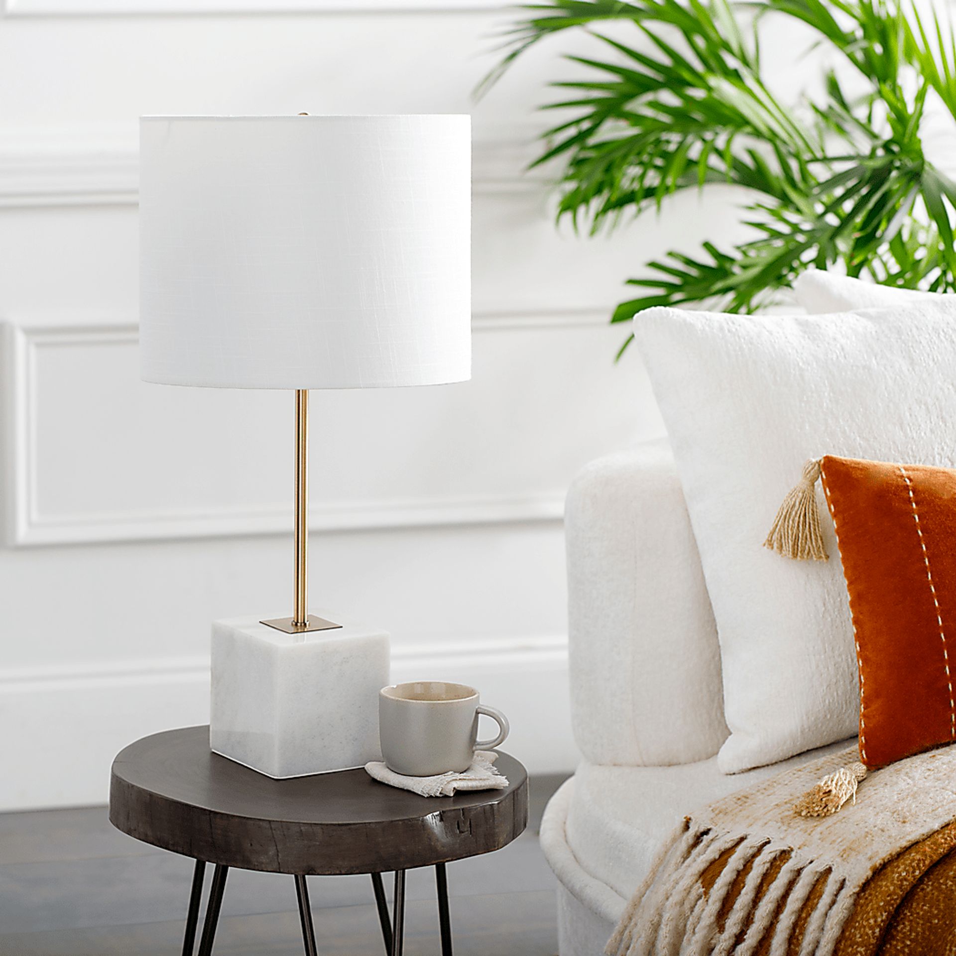 Shoreham Hollow White Lamp - Image 2
