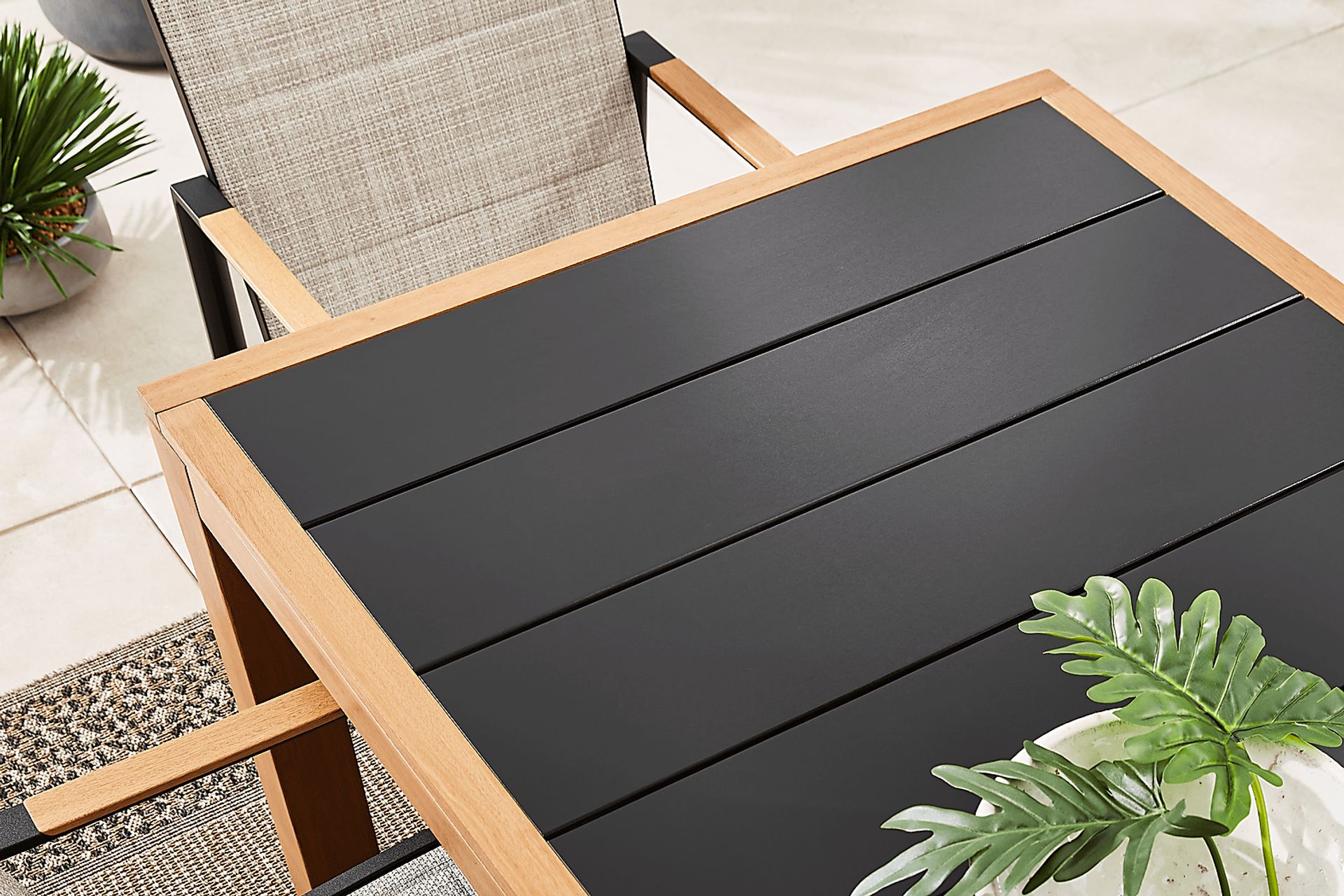 Shoreview Black 5 Pc Rectangle Outdoor Dining Set - Image 4