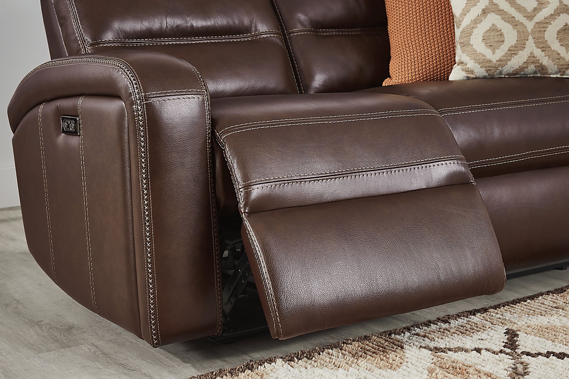 Sierra Madre Brown Leather Dual Power Reclining Sofa - Image 5
