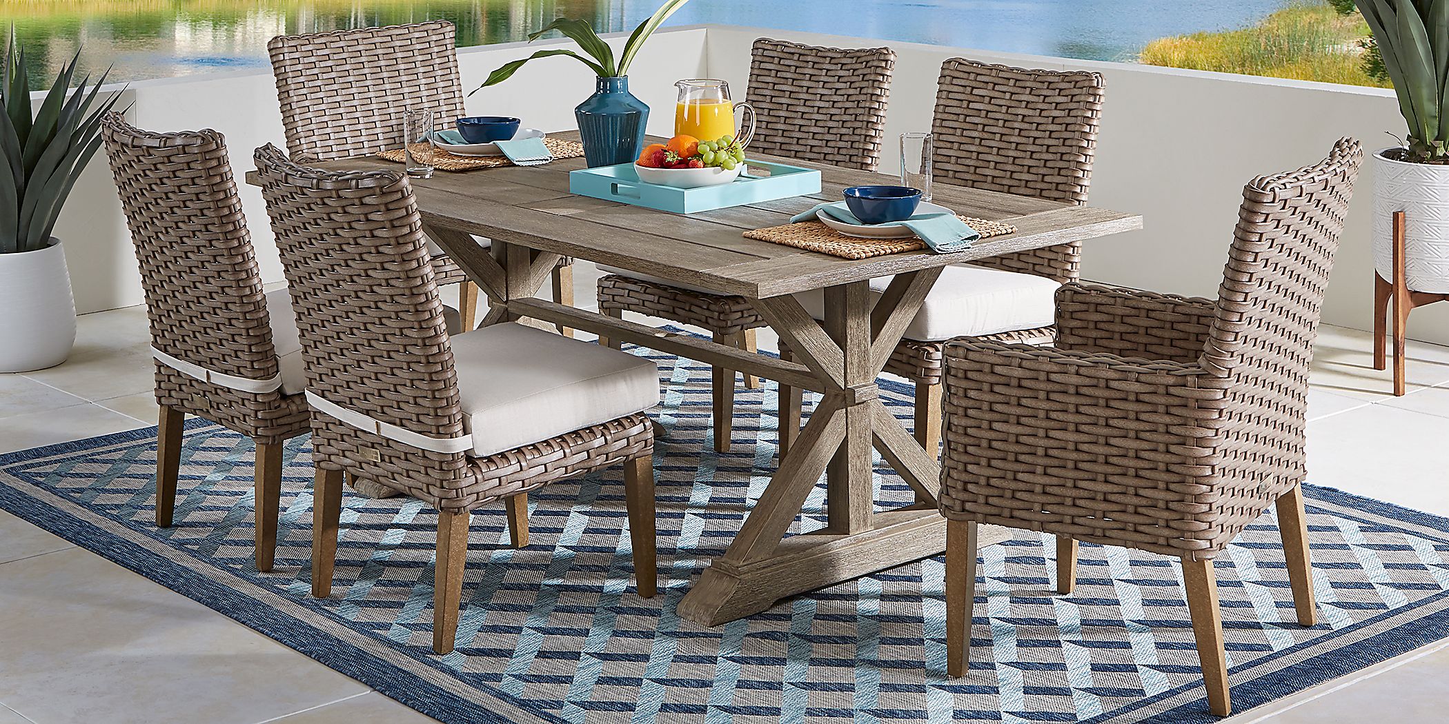 Siesta Key Light Wood 5 Pc 76 in. Rectangle Outdoor Dining Set