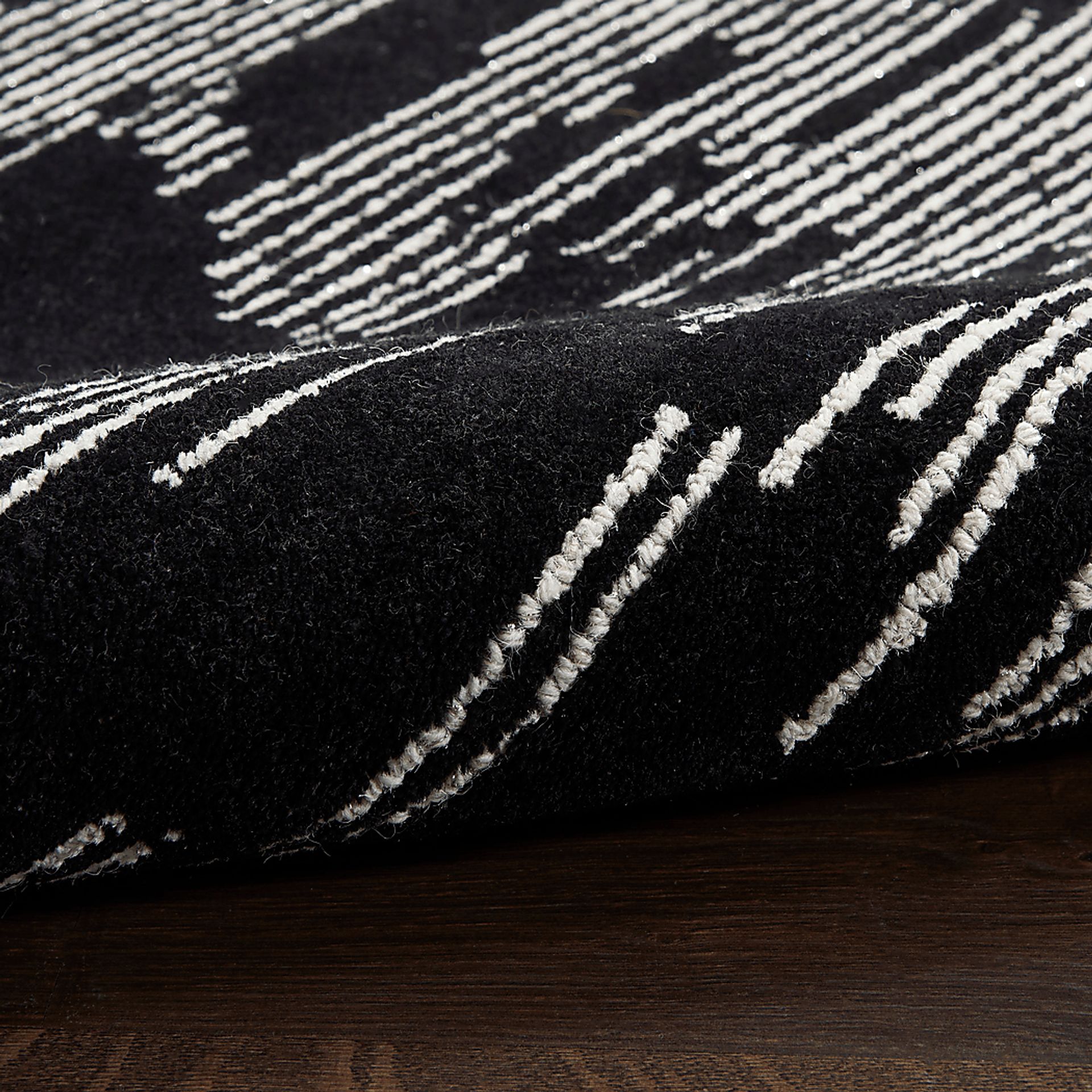 Silver Falls Black 2'2 x 8' Rug - Image 5