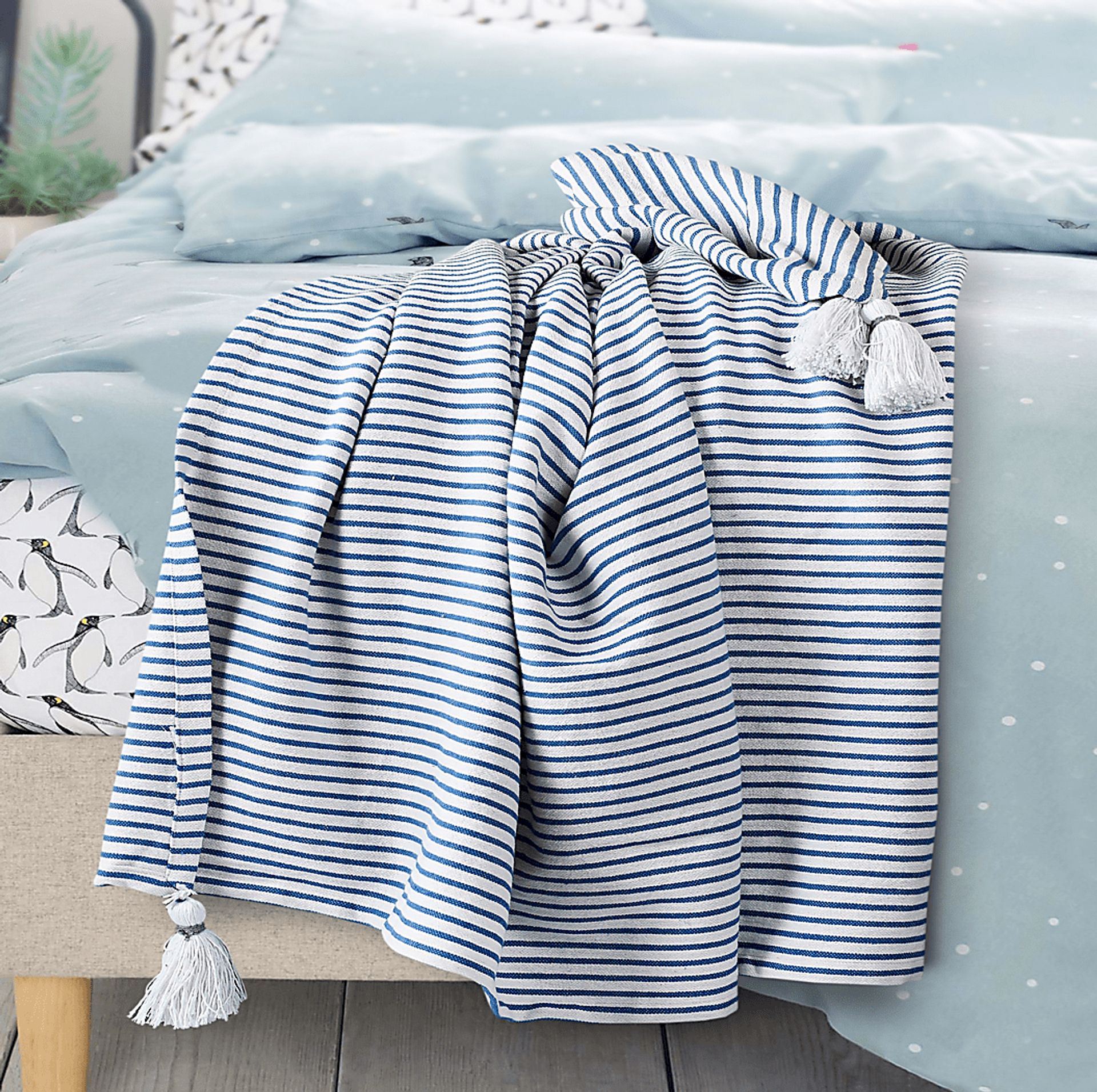 Silver Way Blue Throw Blanket - Image 2
