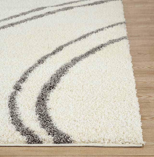 Sivia Cream 5'3 x 7'3 Rug - Thumbnail - Image 2