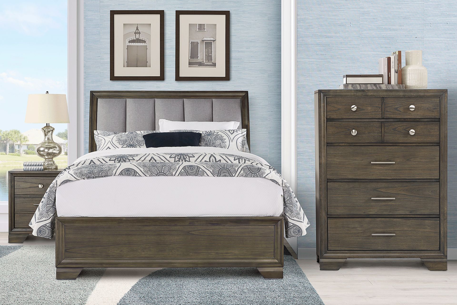 Small Spaces Beckwood Gray 5 Pc Queen Upholstered Sleigh Bedroom - Image 1