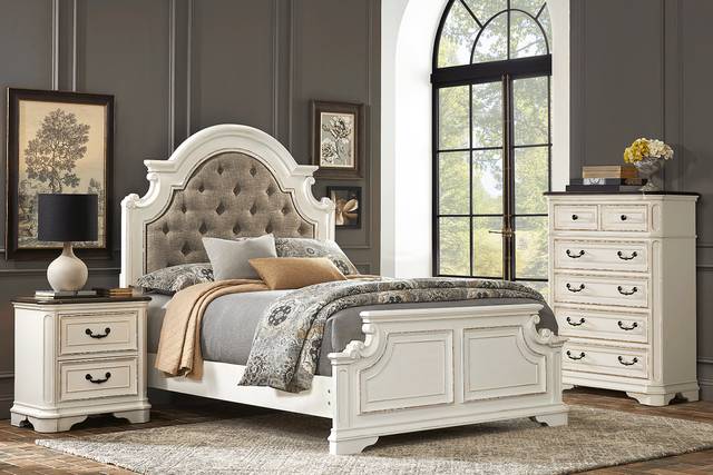 Marien Park White 5 Pc King Upholstered Bedroom - Thumbnail - Image 1