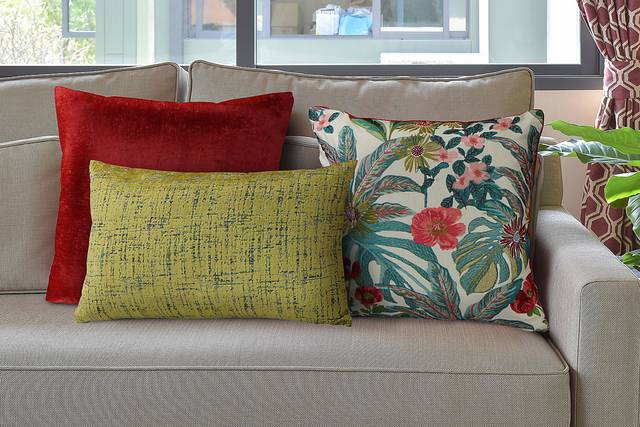 Sobrante Multi 3 Pc Throw Pillow Set - Thumbnail - Image 2