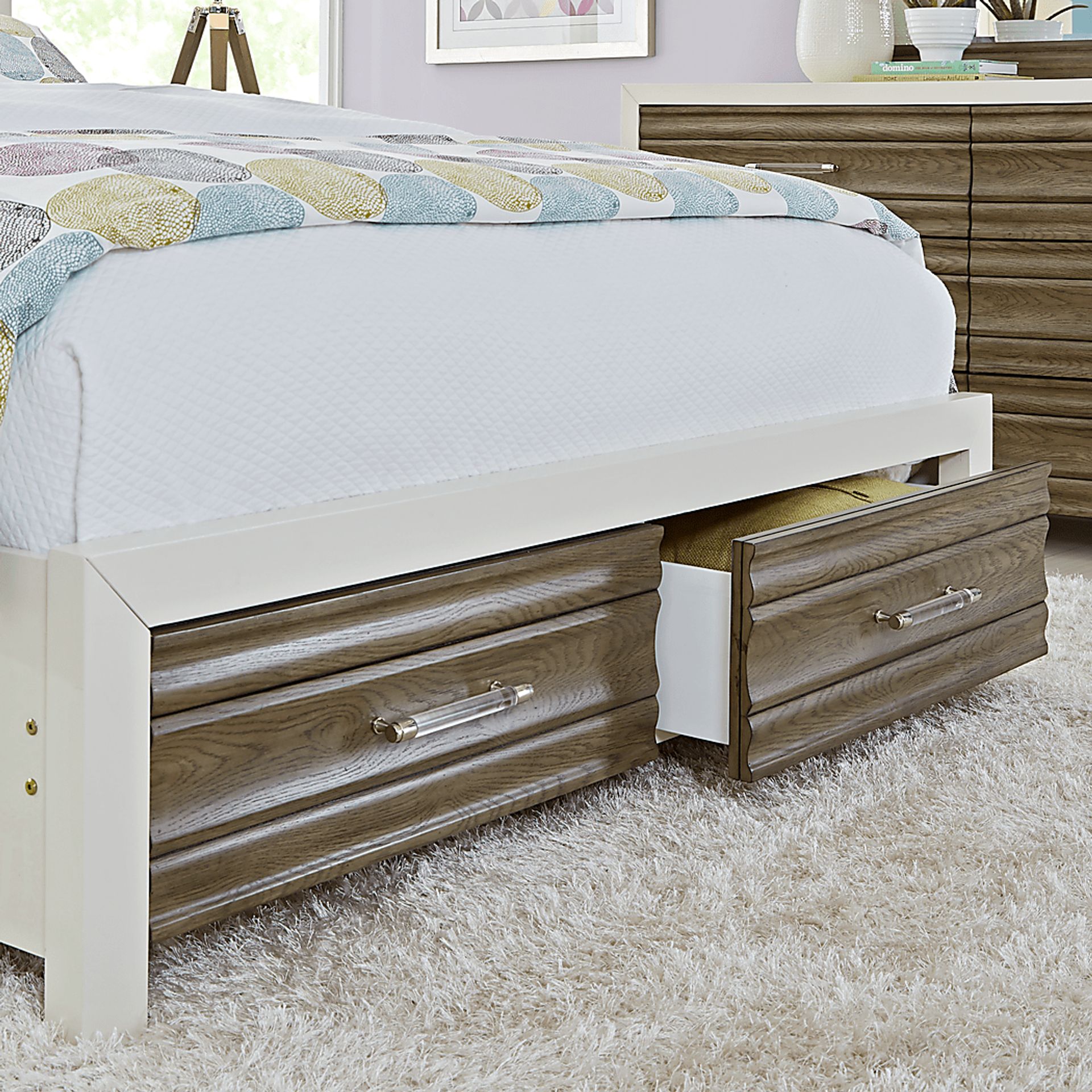 Santa Fiora White 3 Pc Queen Panel Bed with Storage - Image 3
