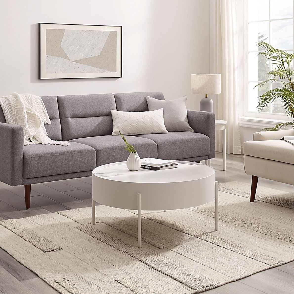 Solabell White Cocktail Table